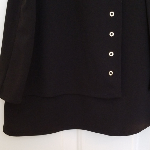 Top - Picture 4 of 6